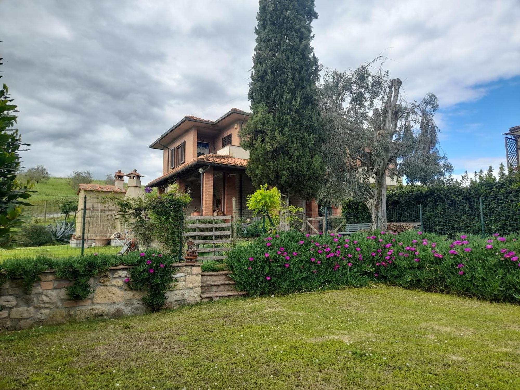 Agriturismo Santa Adriana Volterra Exterior photo