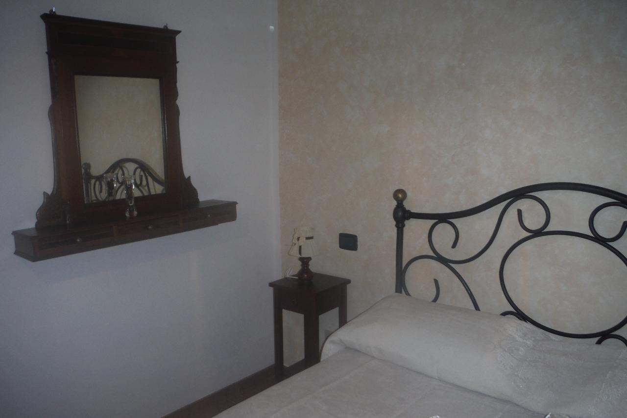 Agriturismo Santa Adriana Volterra Room photo